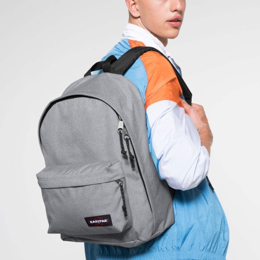 Mochila EASTPAK Out Of Office Sunday Grey 44x29,5x22cm