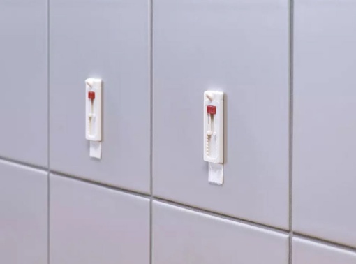 Prego adesivo ajustável TESA Powerstrips 3kg para azulejo e metal - 2 unidades