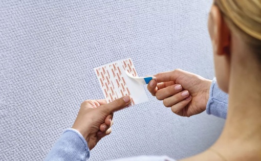 Prego Adesivo Ajustável TESA Powerstrips 1kg para Parede Pintada e Estuque (2 unidades)
