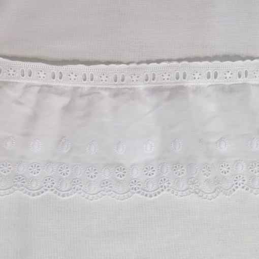 Fita de Tecido Bordado com Folho e Passe-fita 100mm Branco (metro)