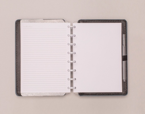 CADERNO INTELIGENTE A5 Pautado Cinza