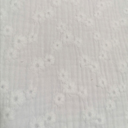 Tecido mousseline bordada branco 1x1,3m 2303/1