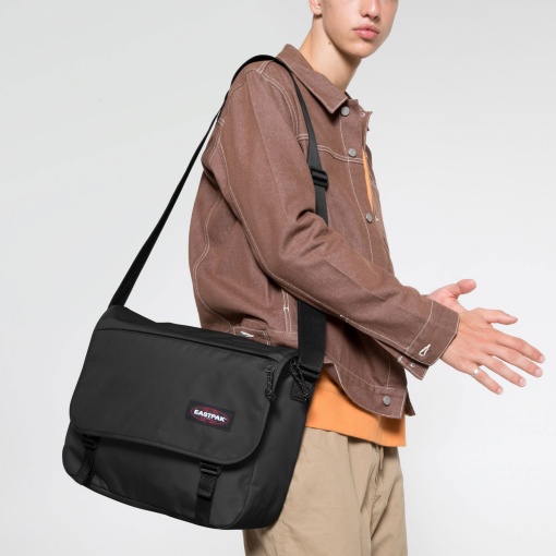 Laptop bag 17" EASTPAK Delegate + Black 38.5x30.5x13cm