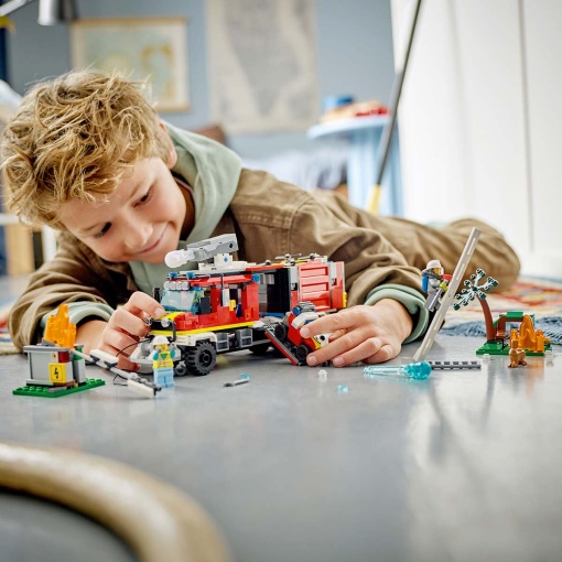 LEGO City Camião de Controlo de Incêndios 60374