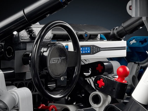 LEGO Technic 2022 Ford GT 42154