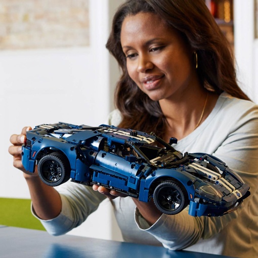 LEGO Technic 2022 Ford GT 42154