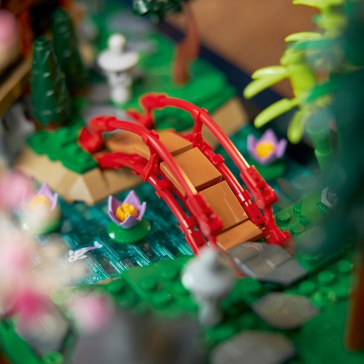 LEGO Icons Jardim Tranquilo 10315