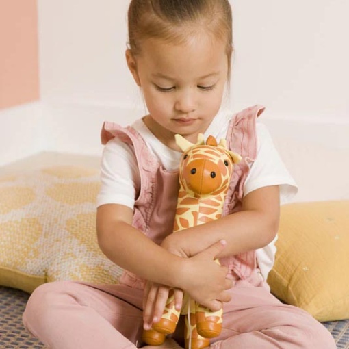 Peluche Musical LITTLE Big Friends Gina - A Girafa 20cm