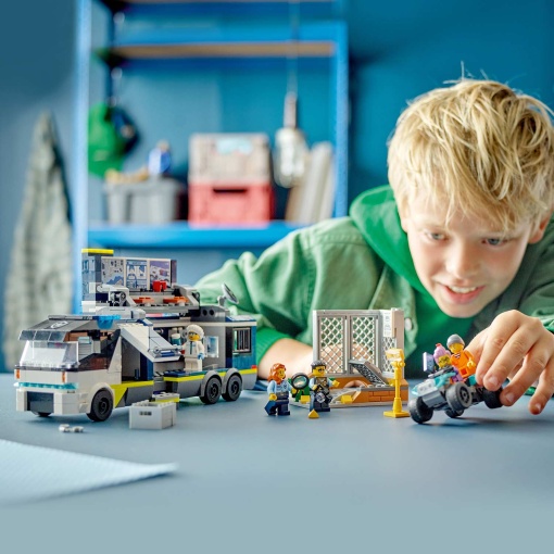 LEGO City Camião de Laboratório Criminal da Polícia 60418