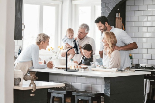 Suporte de secretária para tablet/telemóvel 4,7-13'' preto DURABLE Twist