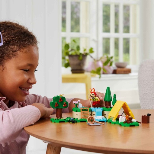 LEGO Animal Crossing Atividades ao Ar Livre da Bunnie 77047