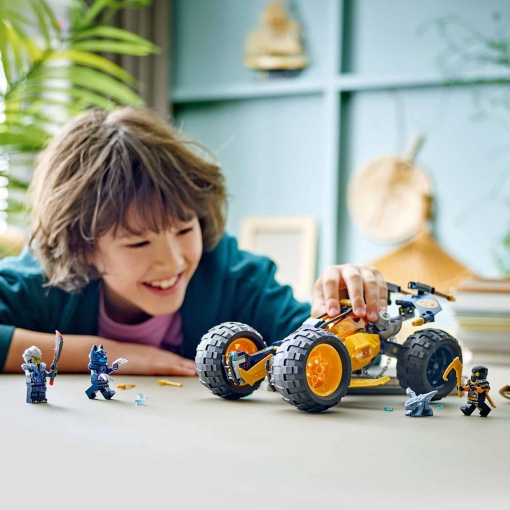 LEGO Ninjago Carro Buggy Todo-o-terreno Ninja do Arin 71811