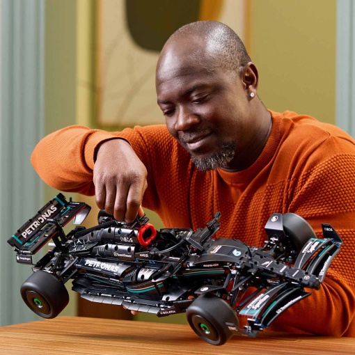 LEGO Technic Mercedes-AMG F1 W14 e Performance 42171