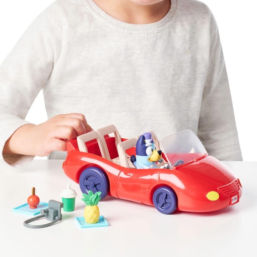 BLUEY Figura + carro Conversível FAMOSA