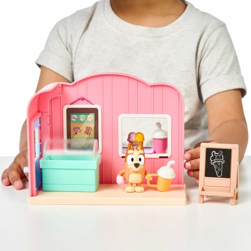 BLUEY Mini Playset com 1 Figura FAMOSA Sortido
