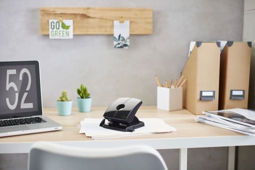 NOVUS Re+new B230 30-sheet black hole punch