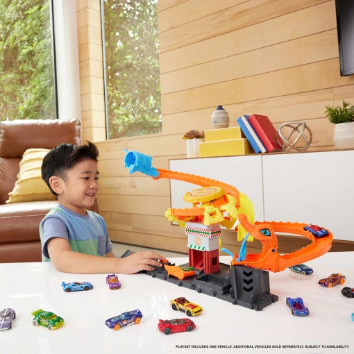 Hot Wheels City Ataque da Serpente Na Pizzaria MATTEL HTN81