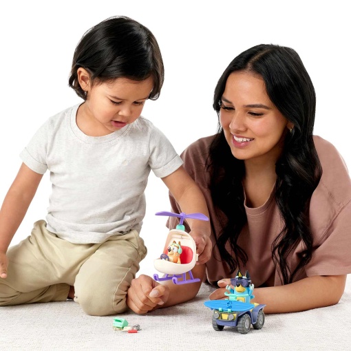 BLUEY Pack Veículo + Figura Sortido FAMOSA