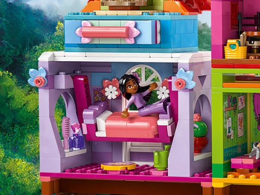 LEGO DISNEY A Casa Mágica dos Madrigal 43245