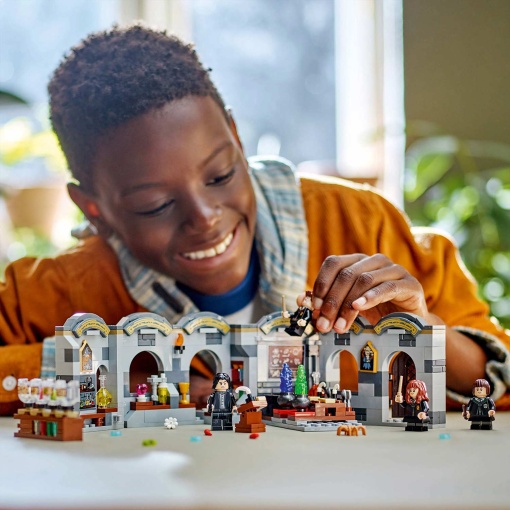 LEGO Harry Potter O Castelo de Hogwarts: Aula de Poções 76431