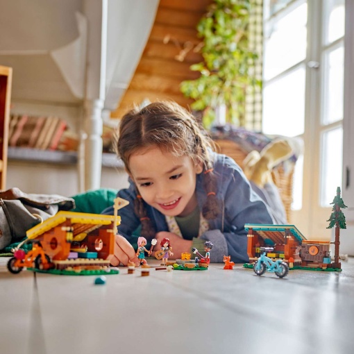 LEGO Friends Cabanas Confortáveis do Campo Aventura 42624