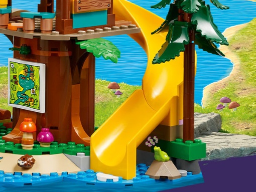 LEGO Friends A Casa da Árvore do Campo de Aventuras 42631