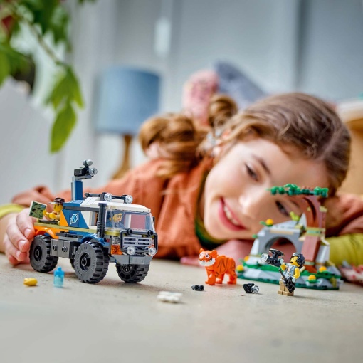 LEGO City Todo-o-Terreno Explorador da Selva 60426