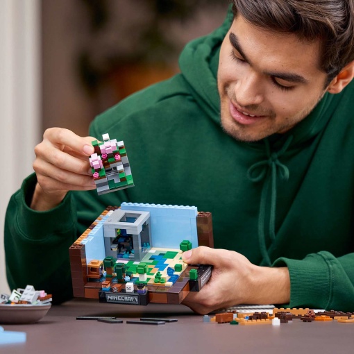 LEGO MINECRAFT A Mesa de Trabalho 21265