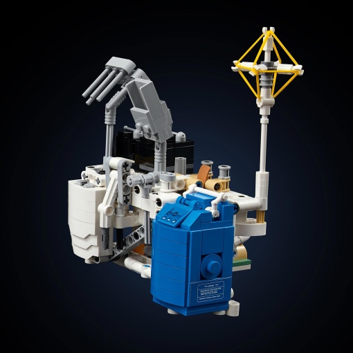 LEGO Technic Veículo de Exploração Lunar NASA Apollo - LRV 42182