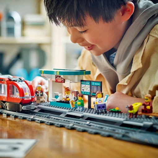 LEGO City Elétrico e Estação na Baixa 60423