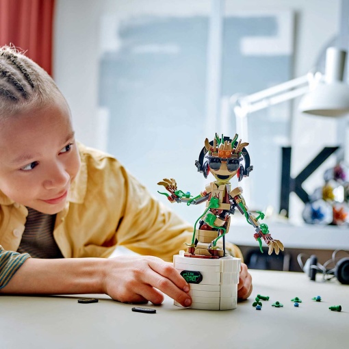 LEGO MARVEL Groot Dançante 76297