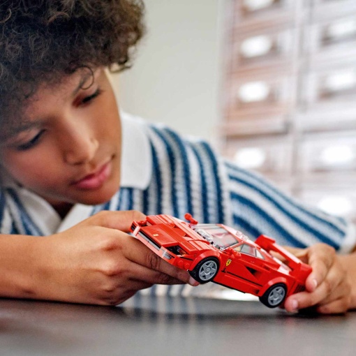 LEGO Speed Champions Supercarro Ferrari F40 76934