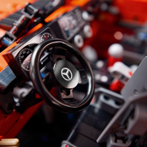 LEGO Technic Mercedes Benz G 500 Professional Line 42177