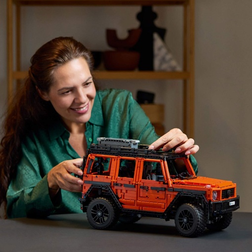 LEGO Technic Mercedes Benz G 500 Professional Line 42177