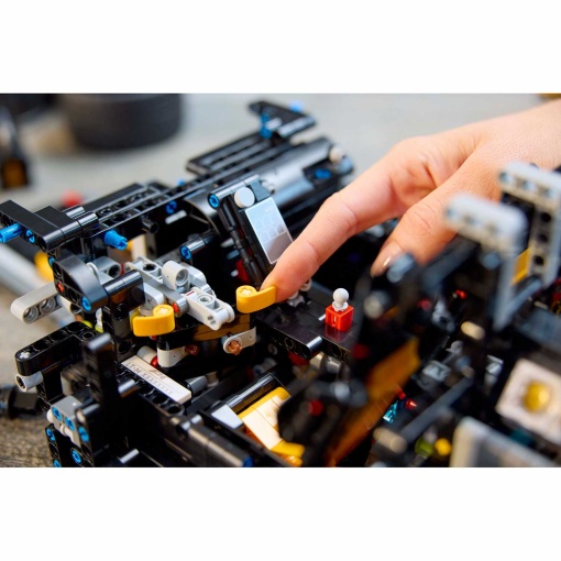 LEGO Technic McLaren P1 42172