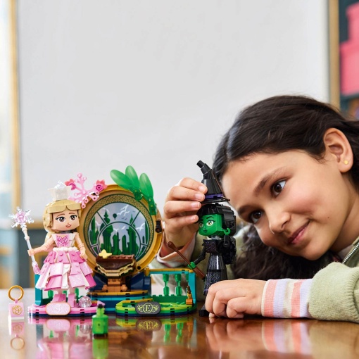 LEGO Wicked Figuras de Elphaba e Glinda 75682