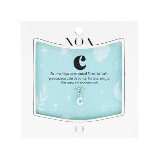 Charm Aço Prateado NOA Story Letra "C"