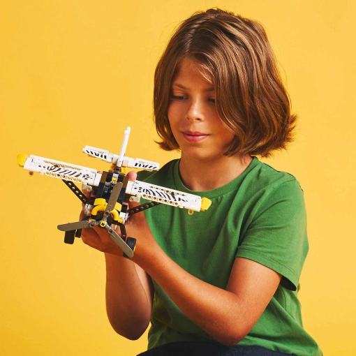 LEGO Technic Avião a Hélice 42198