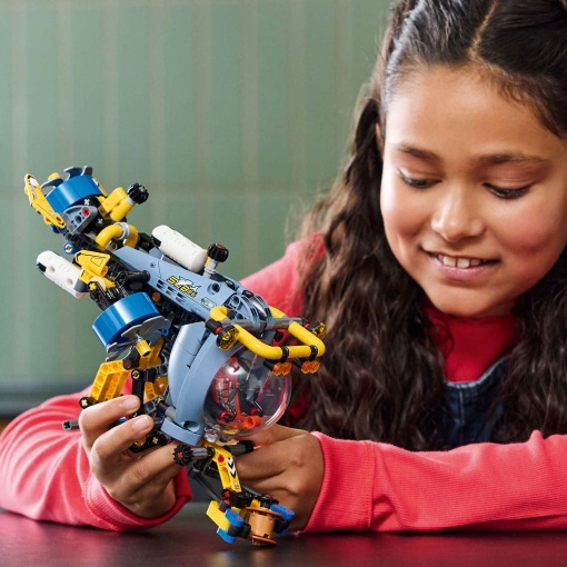 LEGO Technic Submarino de Investigação em Águas Profundas 42201