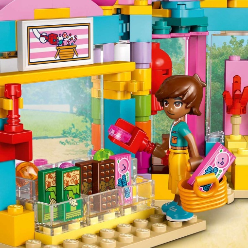 LEGO Friends Loja dos Doces de Heartlake City 42649