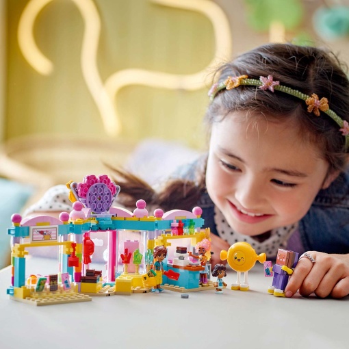 LEGO Friends Loja dos Doces de Heartlake City 42649