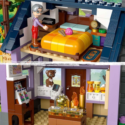 LEGO Friends Casa dos Apicultores e Jardim de Flores 42669