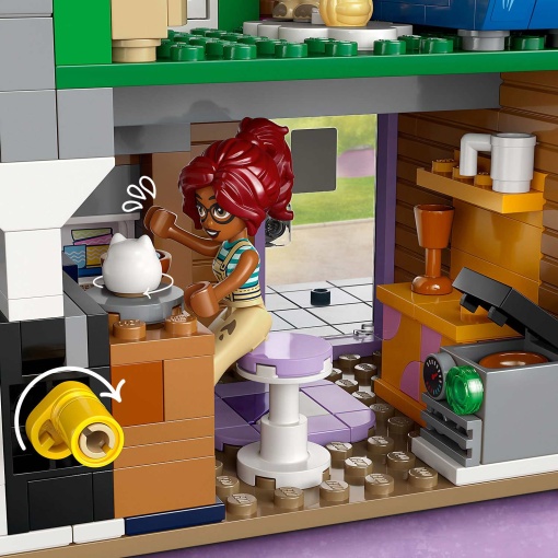 LEGO Friends Apartamentos e Lojas de Heartlake City 42670