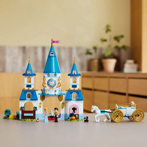 LEGO DISNEY Castelo da Cinderela e Carruagem de Cavalos 43275