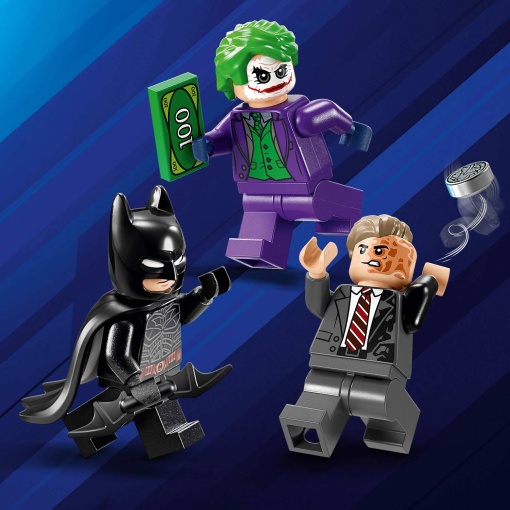 LEGO Batman Tumbler contra Two-Face e The Joker 76303