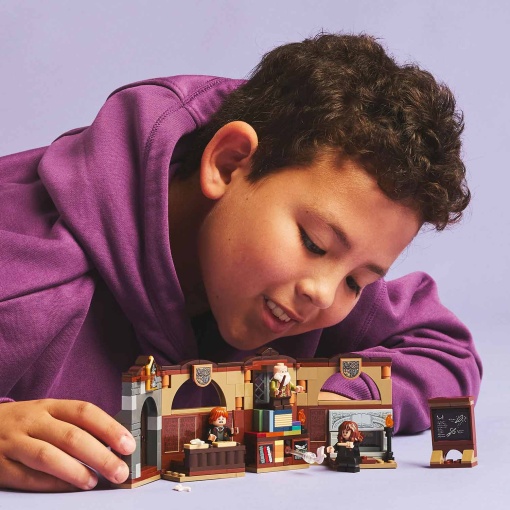 LEGO Harry Potter O Castelo de Hogwarts: Aula de Encantamentos 76442