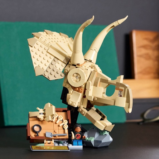 LEGO Jurassic World Fósseis de Dinossauros: Crânio de Tricerátops 76969