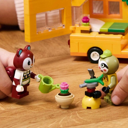 LEGO Animal Crossing Caravana e Loja de Jardinagem do Leif 77054