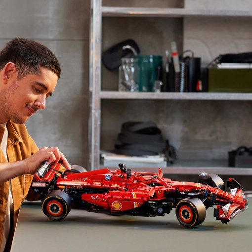 LEGO Technic Carro Ferrari SF-24 F1 42207