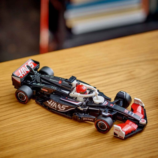 LEGO Speed Champions Carro de Corrida Moneygram Haas F1 Team VF-24 77250